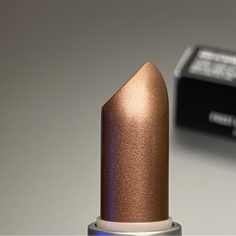 MAC ICON Lipstick ~ frost 326 - Picture 5 of 11